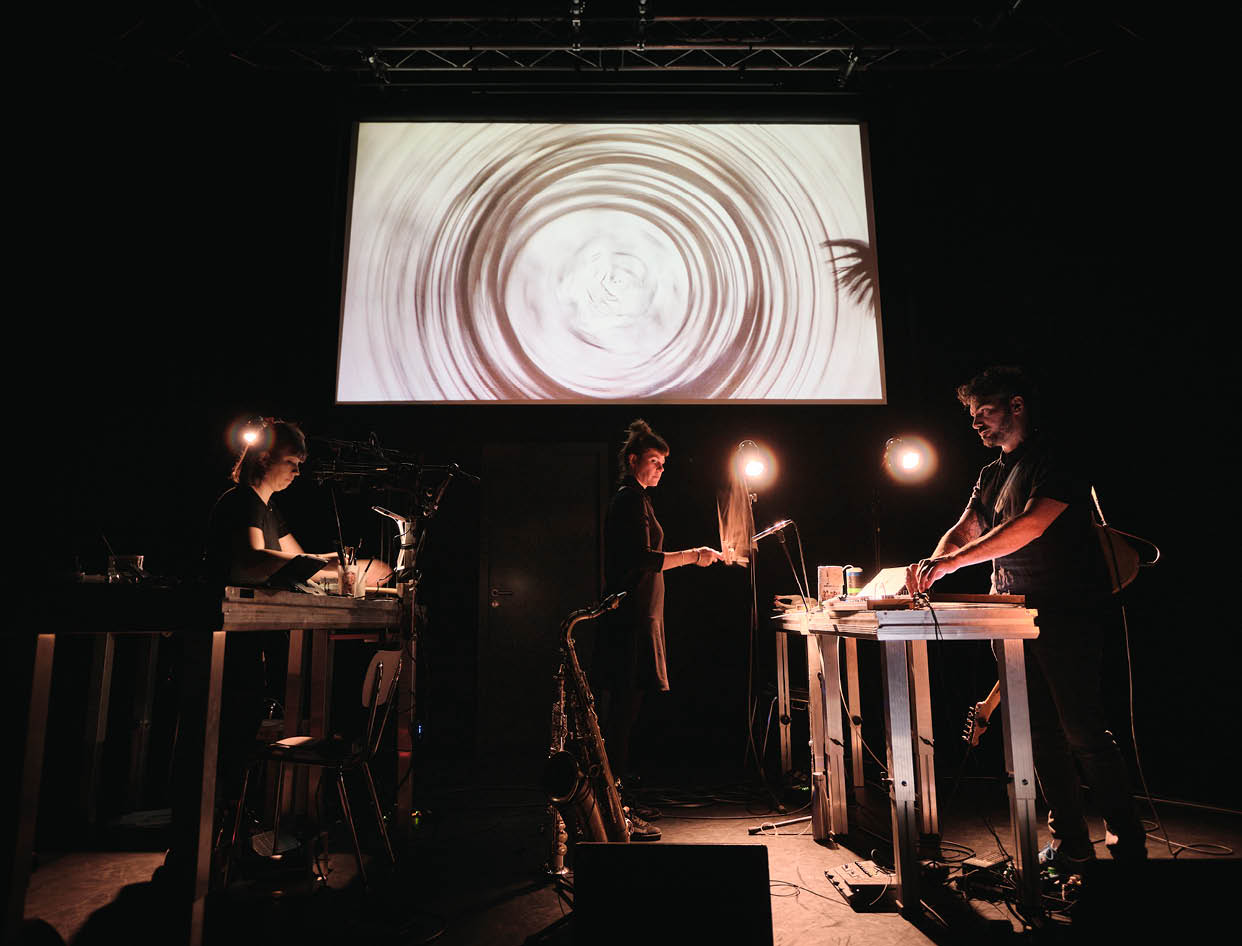 Minuit__ Rotondes & Florence Kraus, Grégoire Terrier, Sophie Raynal et Coline Grandpierre